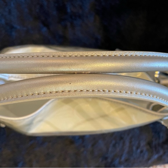 Burberry Tote - Picture 3 of 13